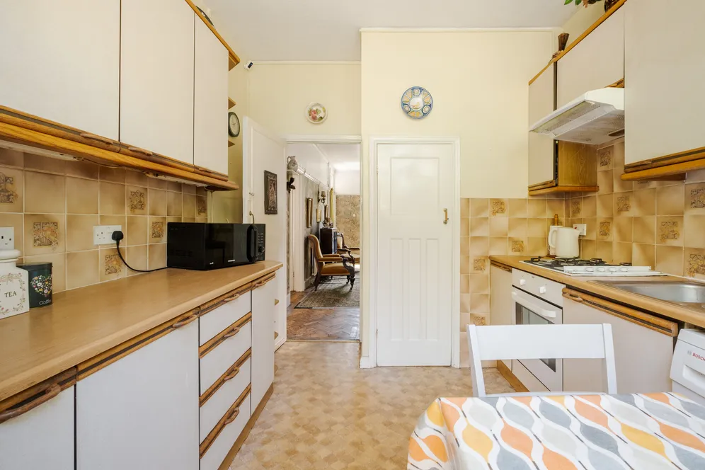 Cranley Gardens, London, N10 photo 12