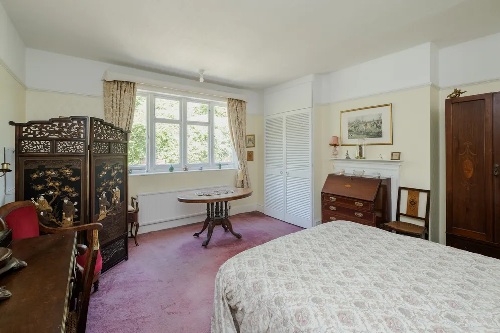 Cranley Gardens, London, N10 photo 24