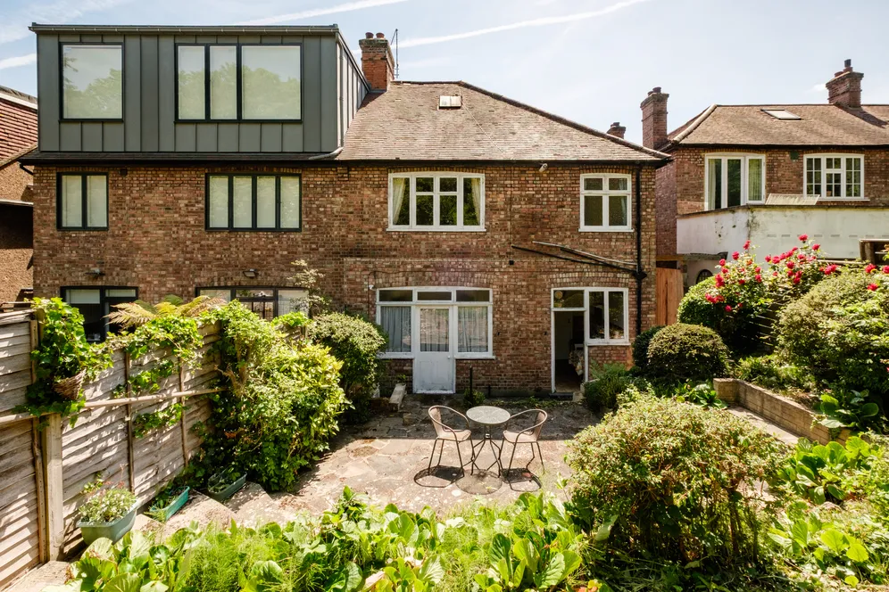 Cranley Gardens, London, N10 photo 29
