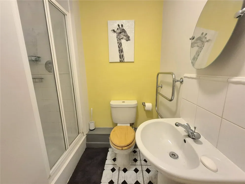 Property carousel item 11