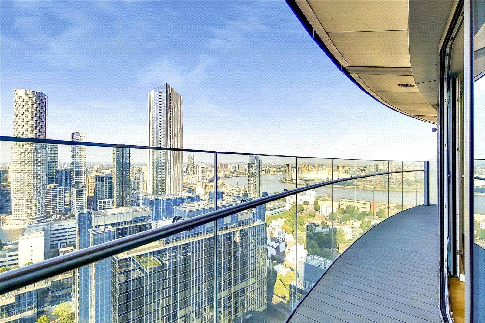 Arena Tower, Crossharbour Plaza, Canary Wharf, E14 Image 9