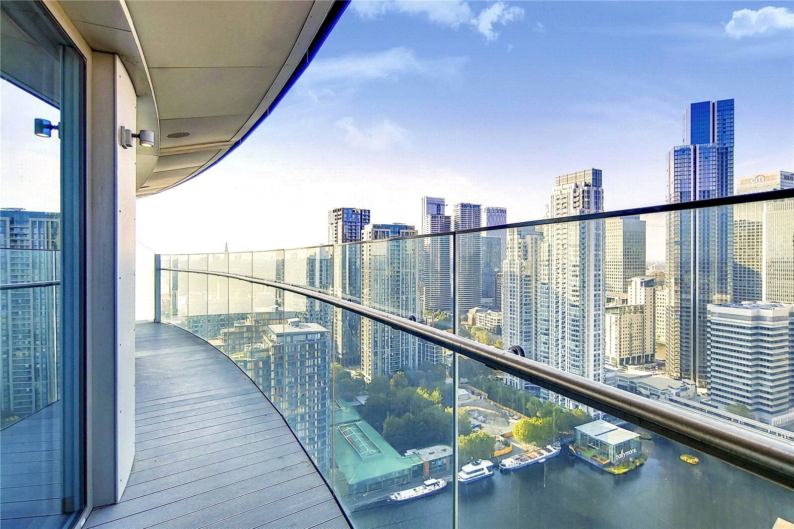 Arena Tower, Crossharbour Plaza, Canary Wharf, E14 Image 10