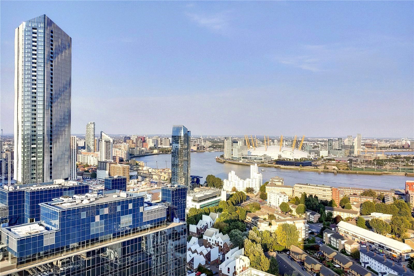 Arena Tower, Crossharbour Plaza, Canary Wharf, E14 Image 11