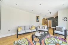 Ouseley Road, Wraysbury, TW19 photo 12