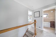 Cranbrook Drive, Esher, KT10 photo 9