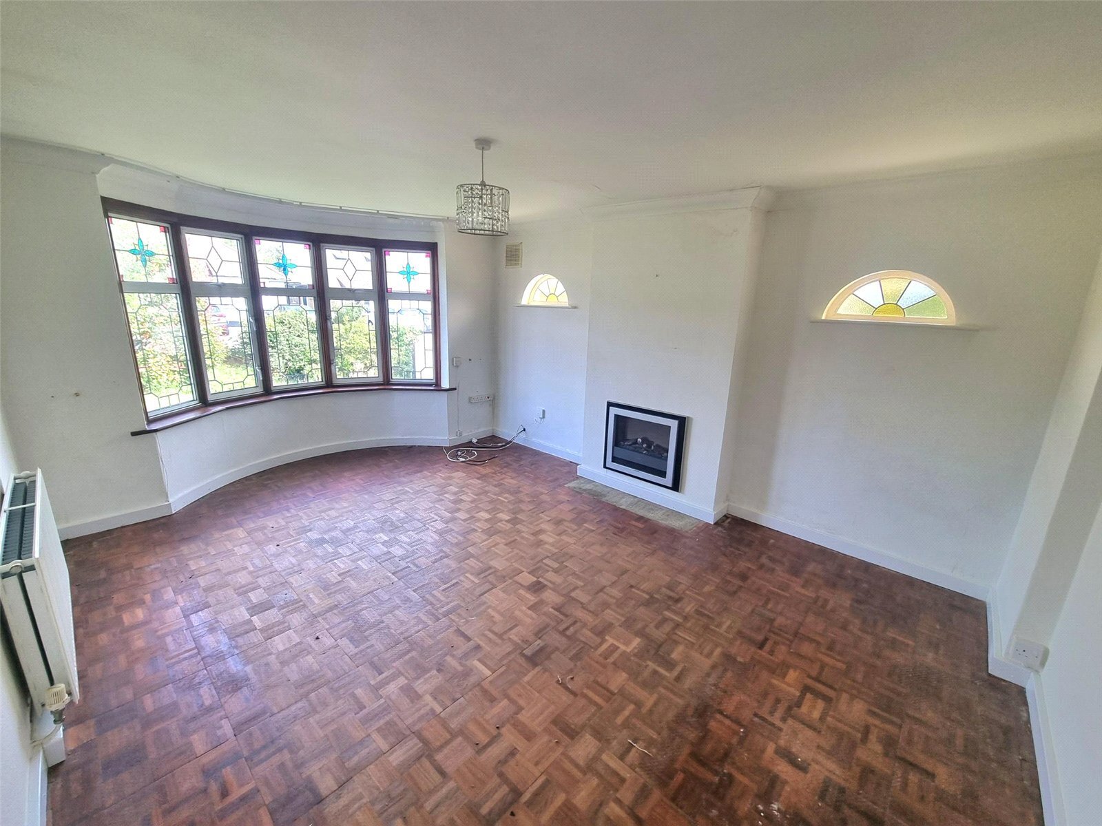 Clyde Crescent, Rayleigh, Essex, SS6 Image 2
