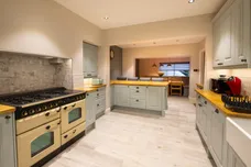 Harlow Moor Drive, HARROGATE