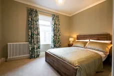 Harlow Moor Drive, HARROGATE