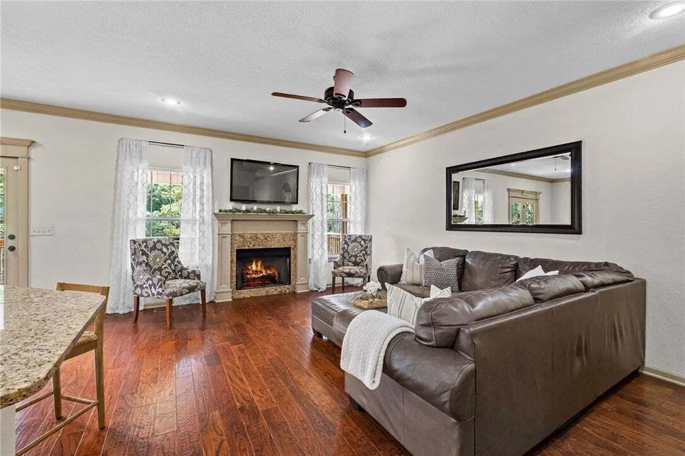 25 Halifax Ln, Bella Vista, AR 72714