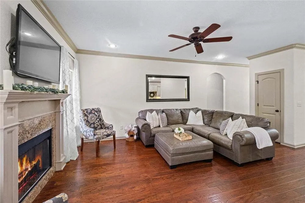 25 Halifax Ln, Bella Vista, AR 72714
