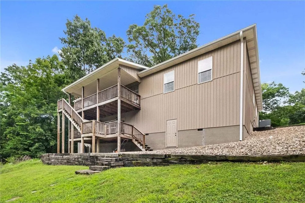 25 Halifax Ln, Bella Vista, AR 72714