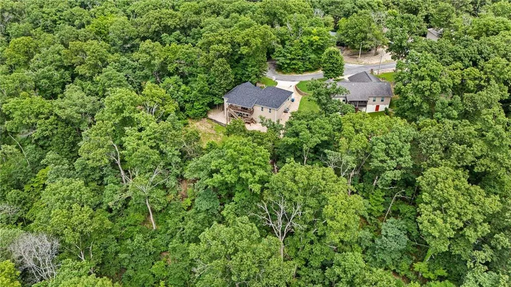25 Halifax Ln, Bella Vista, AR 72714