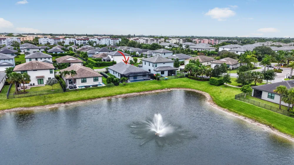 3165 Tamarind Dr, Lauderdale Lakes, FL 33311