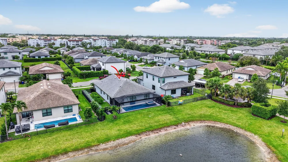 3165 Tamarind Dr, Lauderdale Lakes, FL 33311