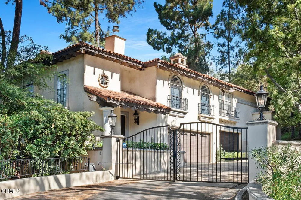 70 N Arroyo Blvd, Pasadena, CA 91105