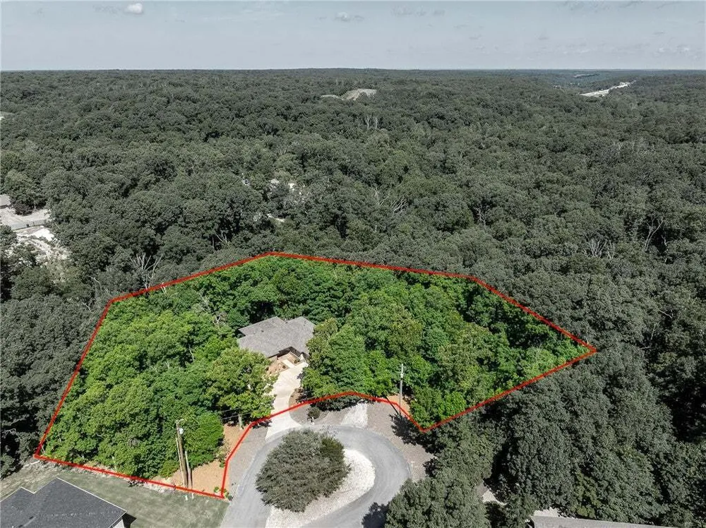 24 Kirkliston Ln, Bella Vista, AR 72715