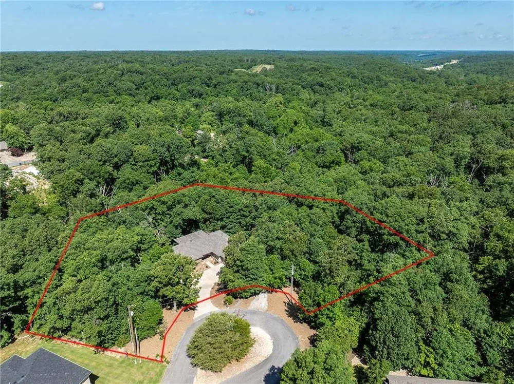 24 Kirkliston Ln, Bella Vista, AR 72715