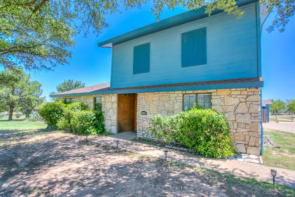 136 Edinburgh Rd, San Angelo, TX 76901