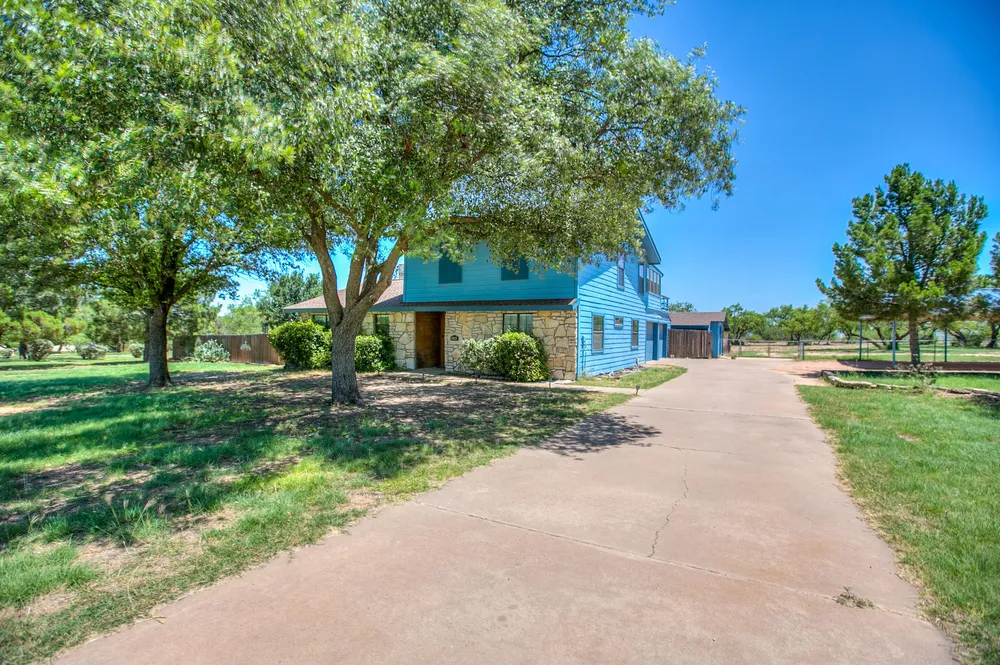 136 Edinburgh Rd, San Angelo, TX 76901