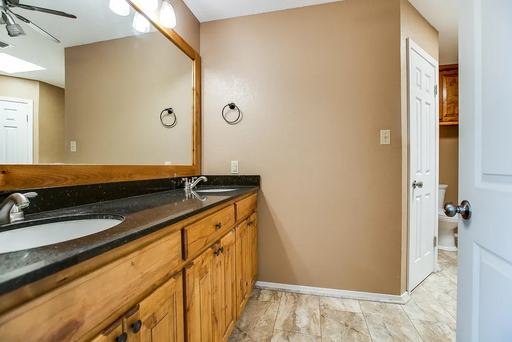 136 Edinburgh Rd, San Angelo, TX 76901