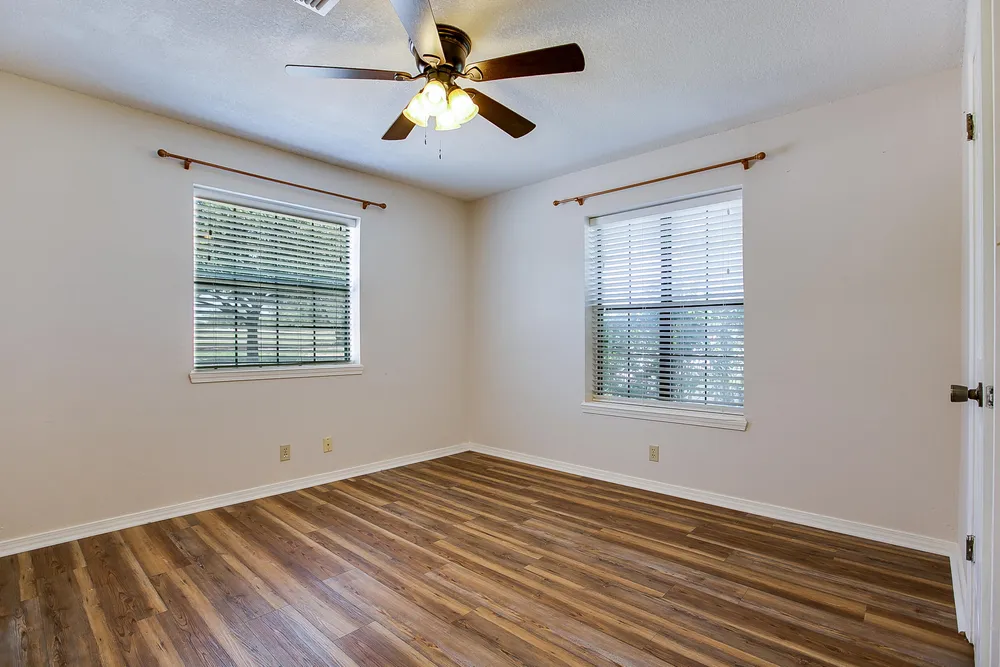 136 Edinburgh Rd, San Angelo, TX 76901