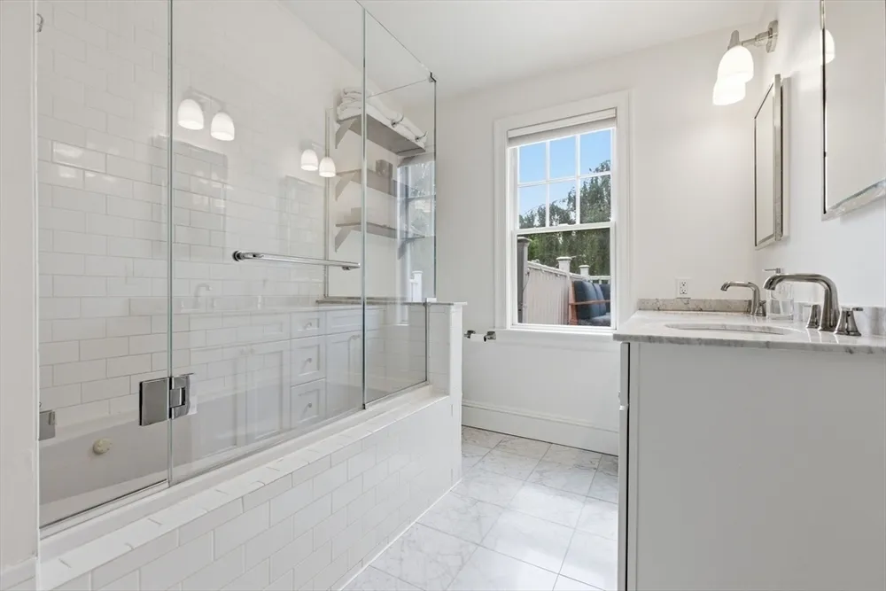 7 Mystic St, Boston, MA 02129