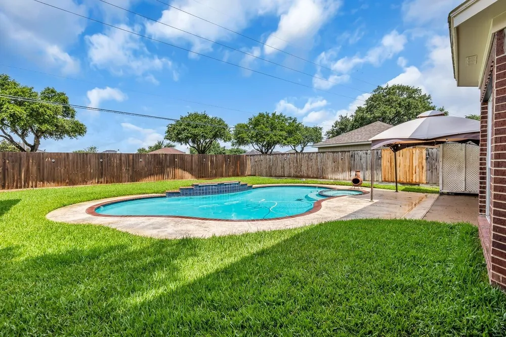 6203 Paddle Wheel Dr, Katy, TX 77449