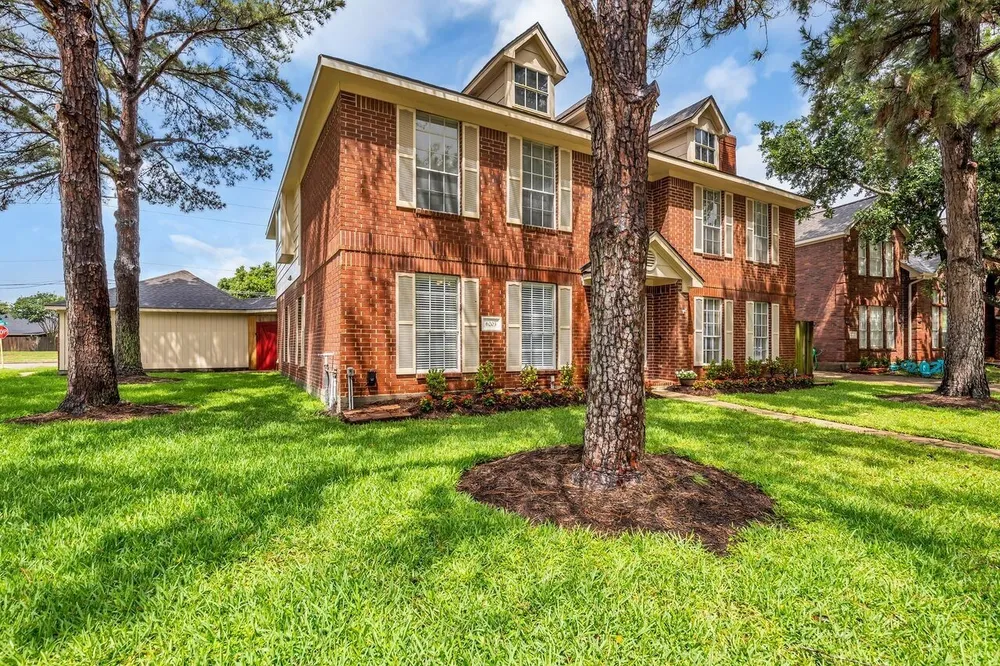 6203 Paddle Wheel Dr, Katy, TX 77449