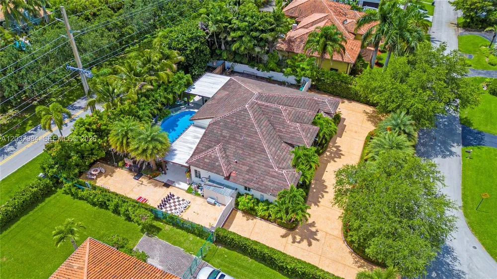16601 SW 87th Ct, Palmetto Bay, FL 33157