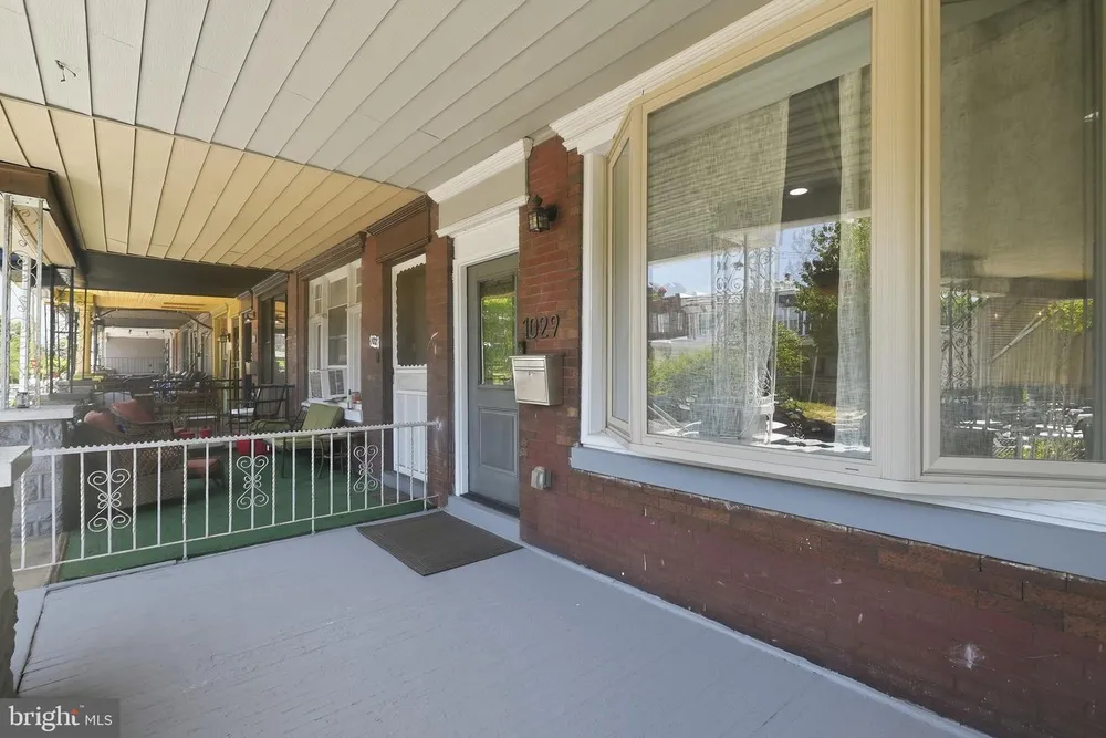 1029 S 51st St, Philadelphia, PA 19143