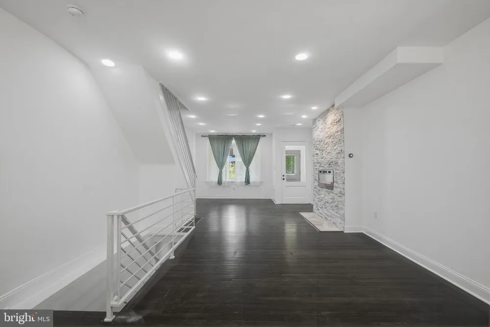 1029 S 51st St, Philadelphia, PA 19143