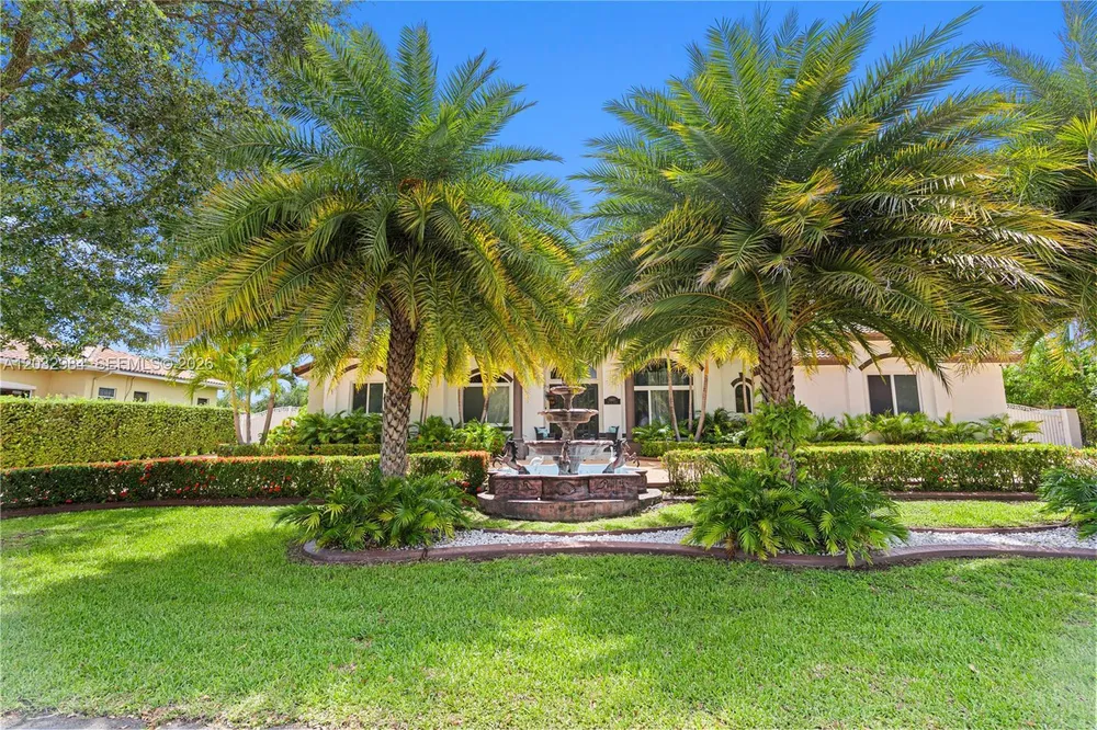16601 SW 87th Ct, Palmetto Bay, FL 33157
