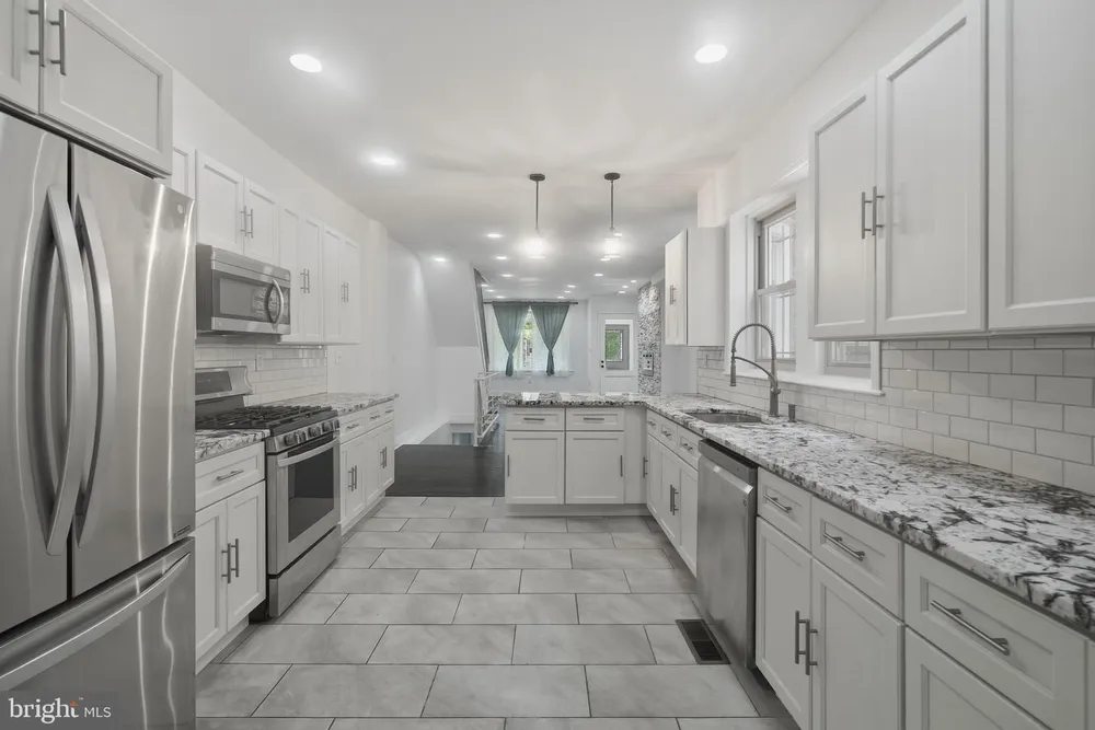 1029 S 51st St, Philadelphia, PA 19143