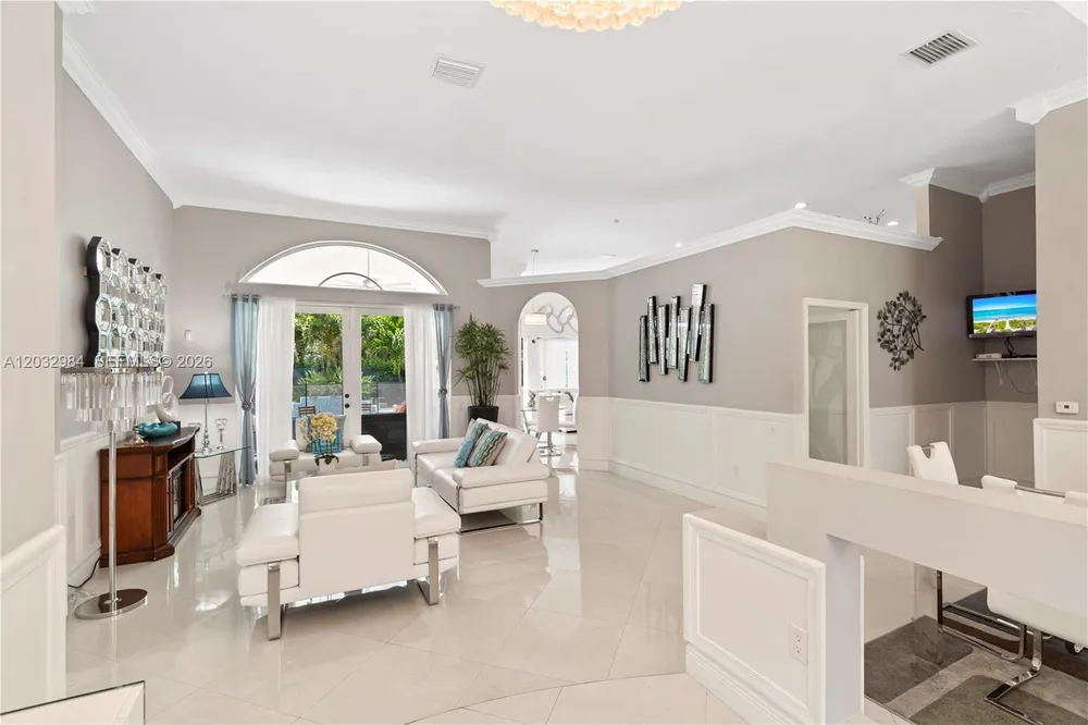 16601 SW 87th Ct, Palmetto Bay, FL 33157