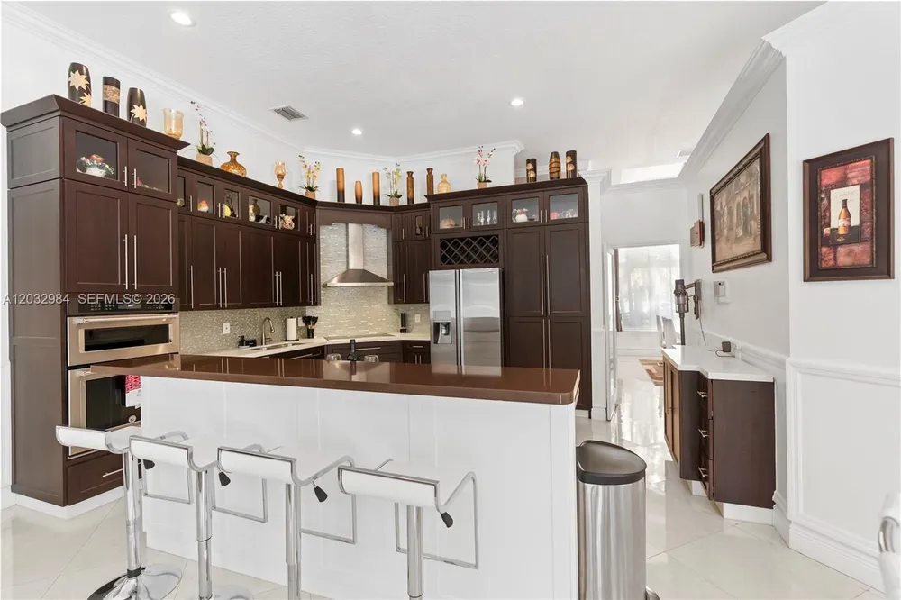 16601 SW 87th Ct, Palmetto Bay, FL 33157