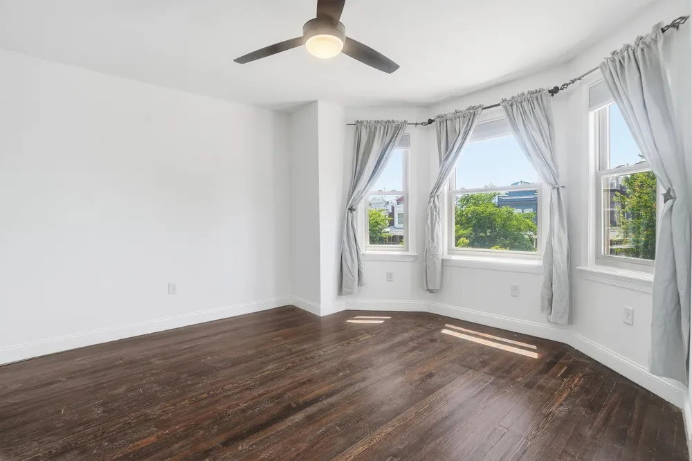 1029 S 51st St, Philadelphia, PA 19143
