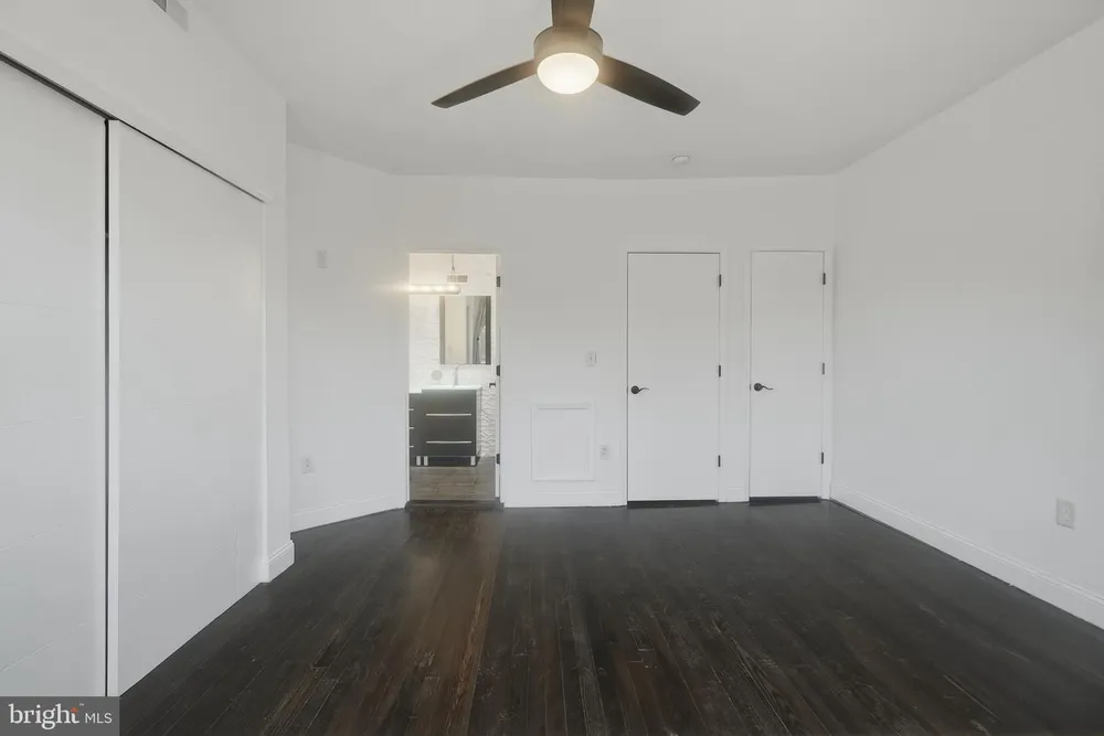1029 S 51st St, Philadelphia, PA 19143