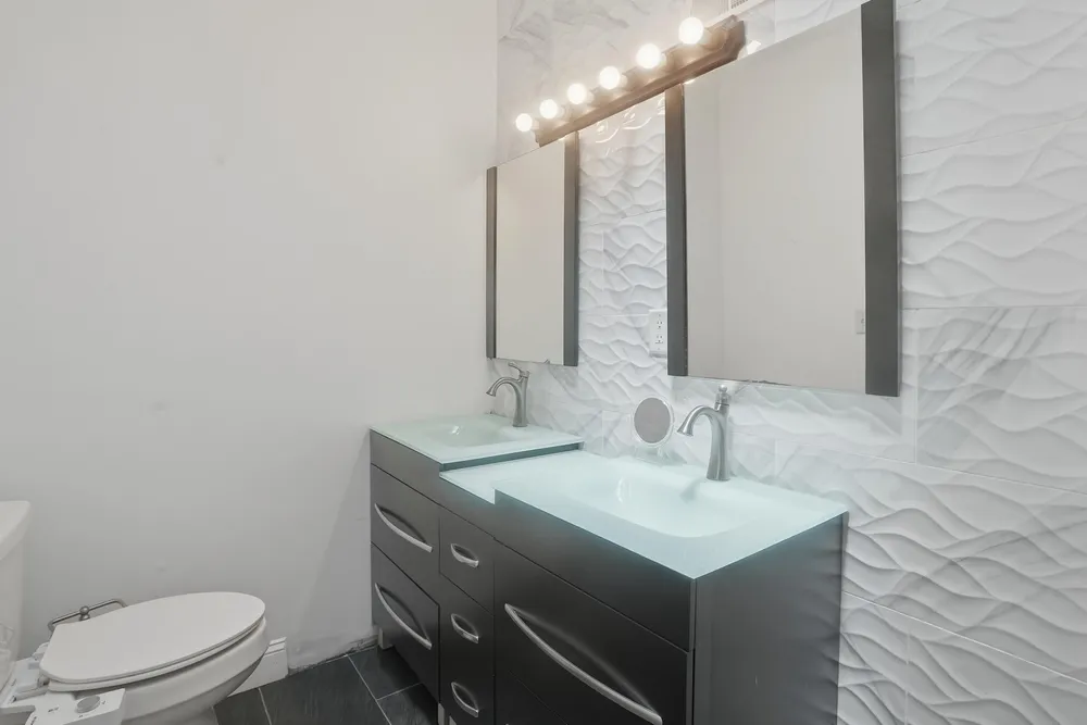 1029 S 51st St, Philadelphia, PA 19143