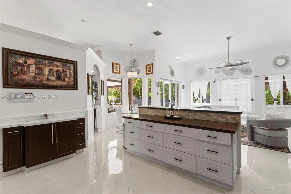 16601 SW 87th Ct, Palmetto Bay, FL 33157