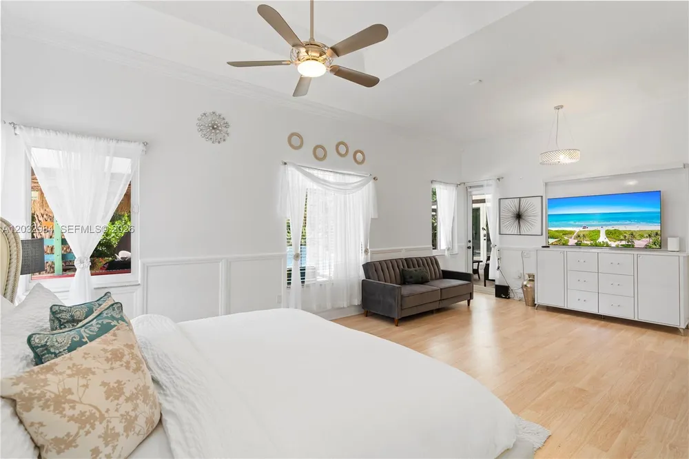 16601 SW 87th Ct, Palmetto Bay, FL 33157