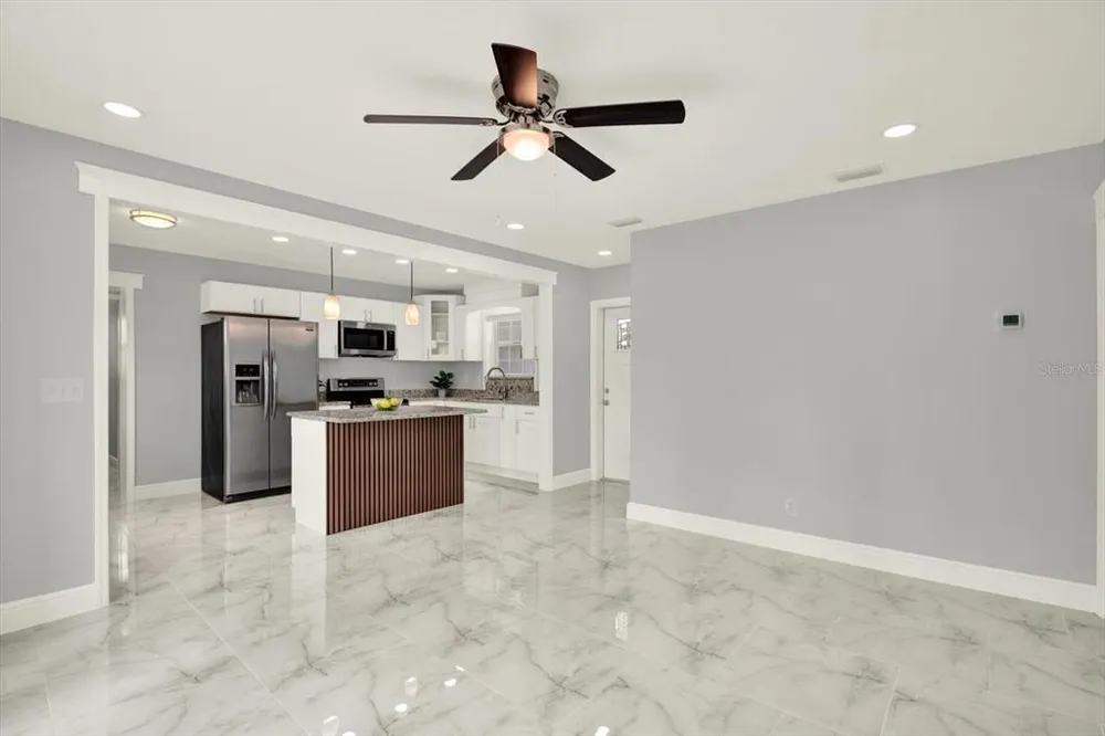 4521 Tarpon Dr, Tampa, FL 33617