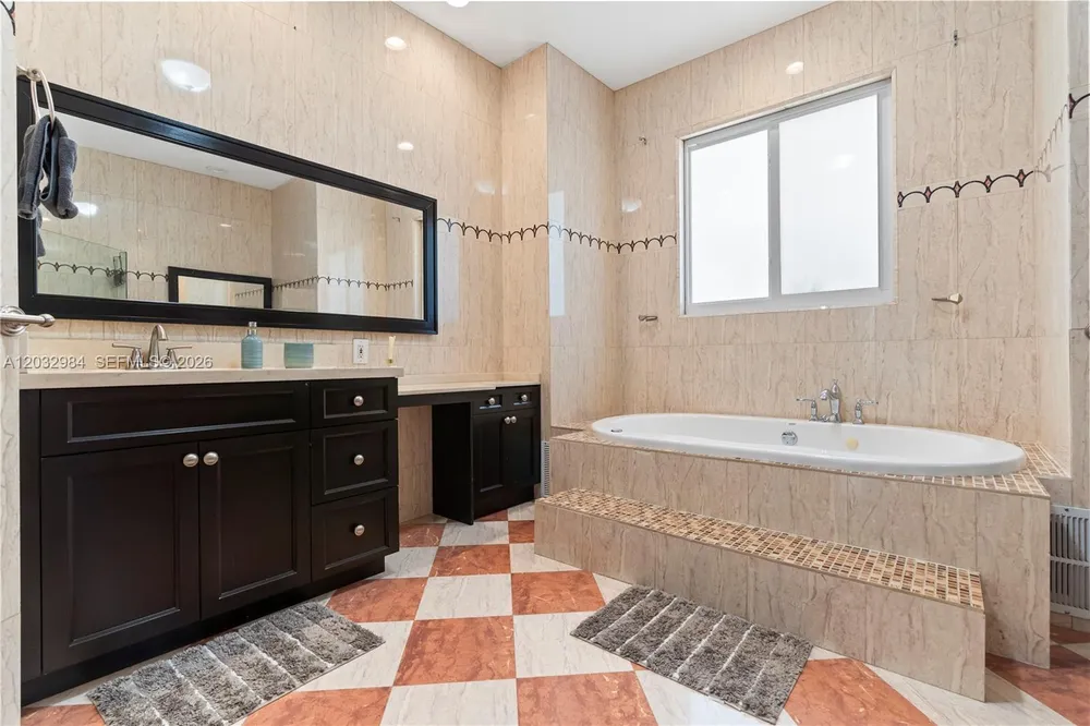 16601 SW 87th Ct, Palmetto Bay, FL 33157