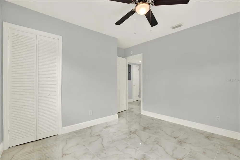 4521 Tarpon Dr, Tampa, FL 33617