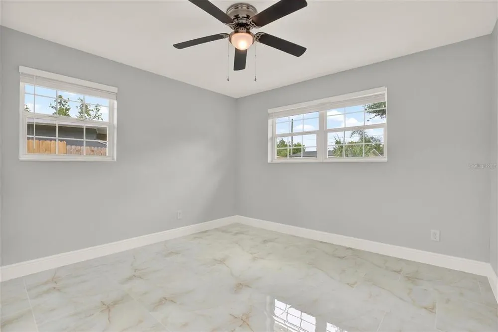 4521 Tarpon Dr, Tampa, FL 33617