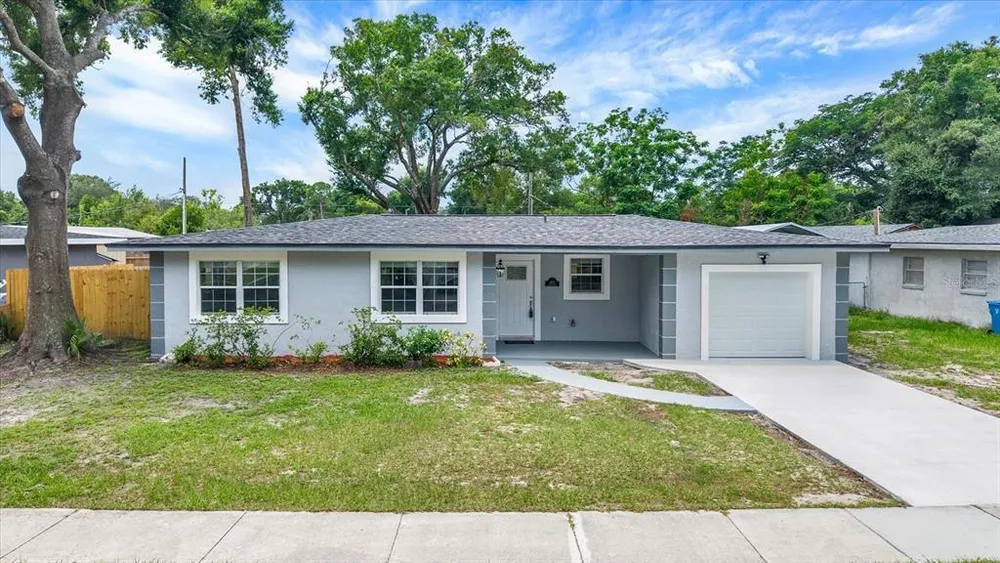 4521 Tarpon Dr, Tampa, FL 33617