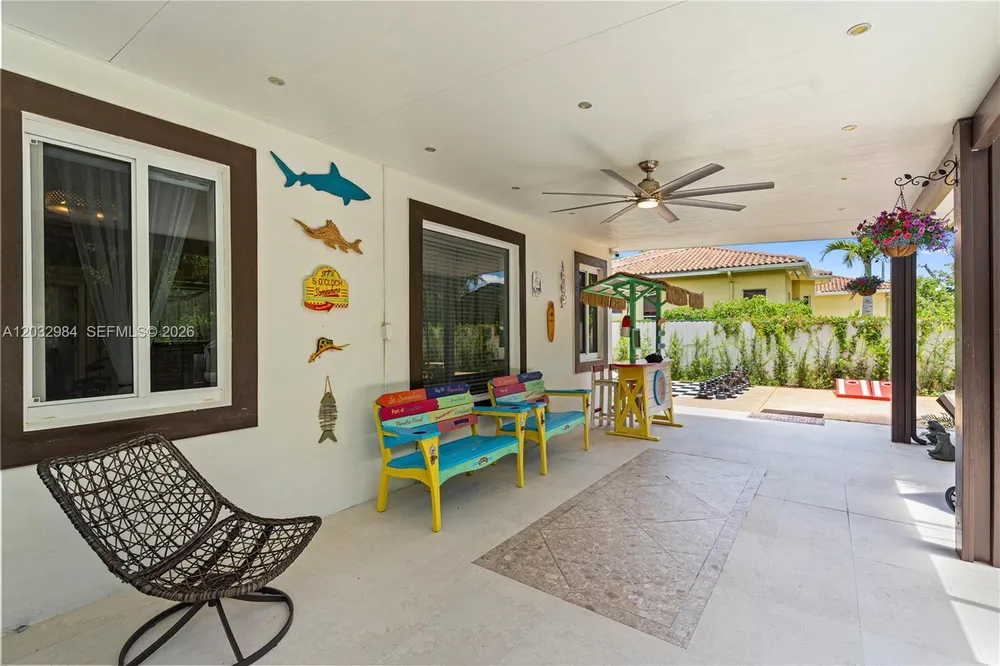 16601 SW 87th Ct, Palmetto Bay, FL 33157