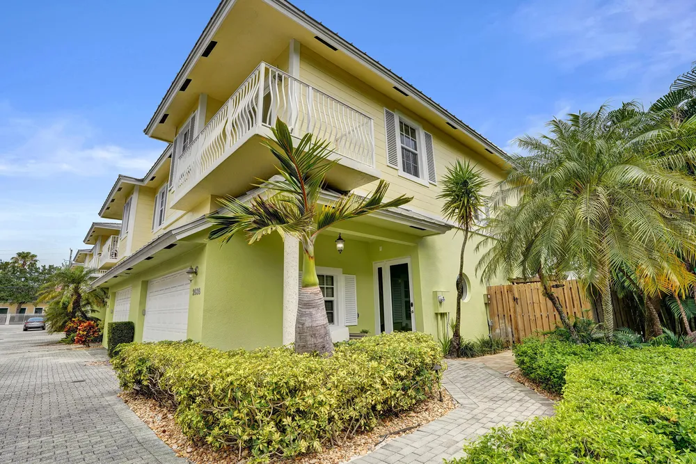 2636 NE 9th Ave, Wilton Manors, FL 33334