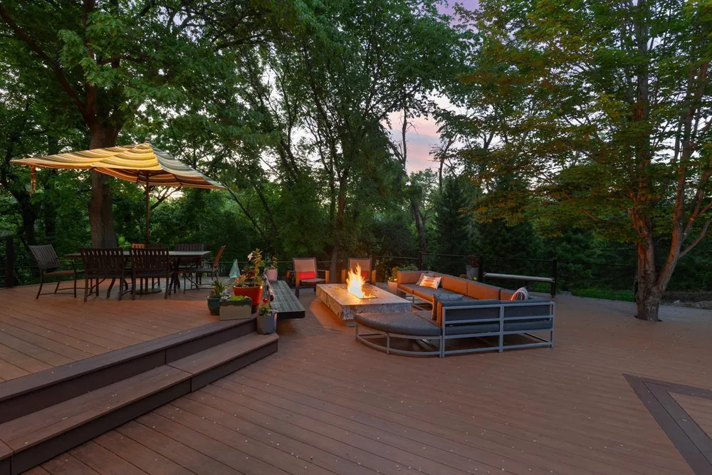 9200 Hearthstead Ln, Eden Prairie, MN 55347