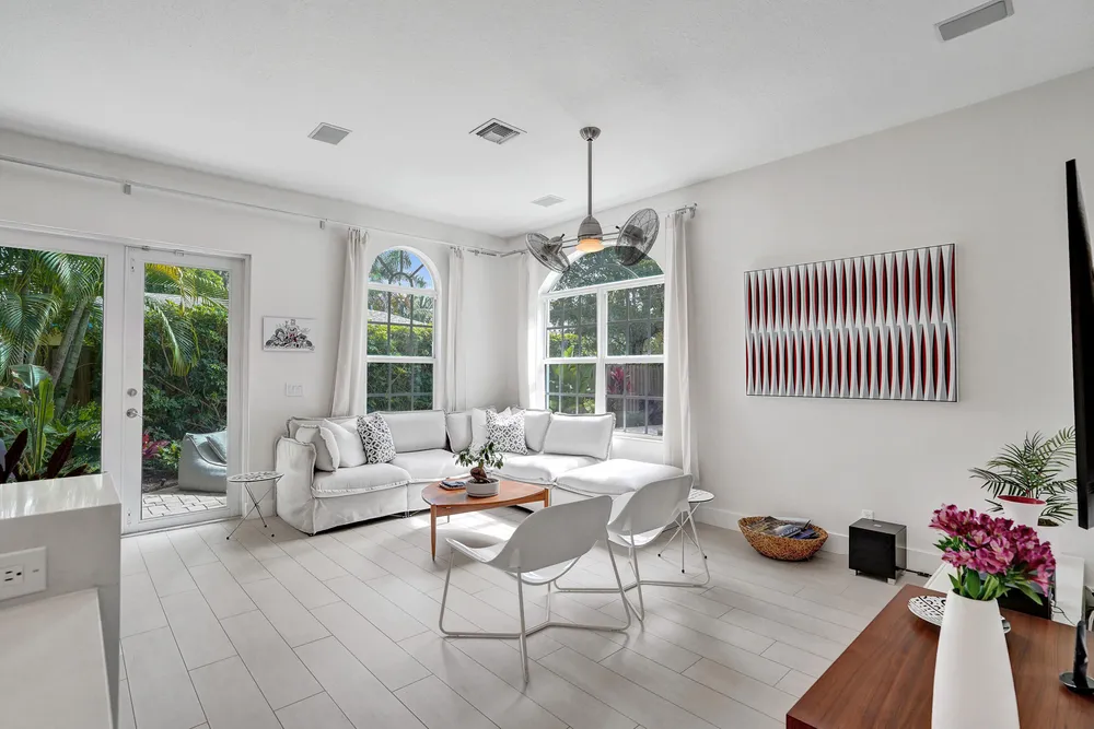 2636 NE 9th Ave, Wilton Manors, FL 33334