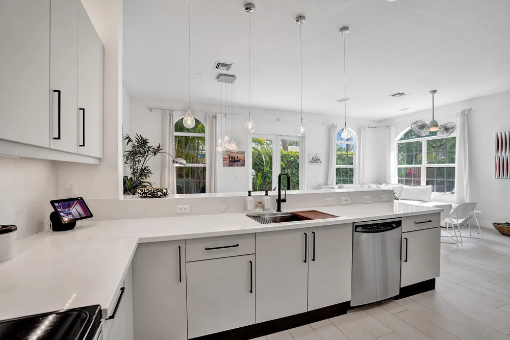2636 NE 9th Ave, Wilton Manors, FL 33334